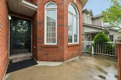 58 Lurosa Crescent, Whitby, On L1r 3a9