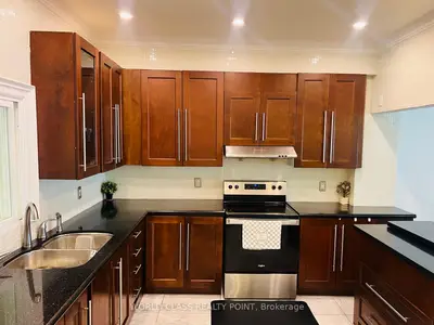 21 South Bonnington Avenue, Toronto, On M1n 3m2