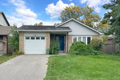 14 Pilkington Crescent, Whitby, On L1n 6e9