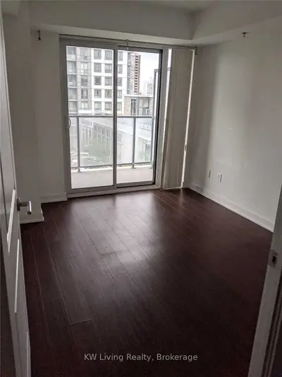 185 Bonis Avenue 415, Toronto, On M1t 3w6