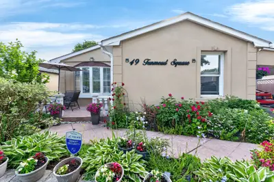 49 Tunmead Square, Toronto, On M1b 1x1