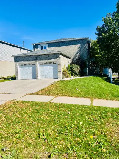 1669 Beaton Way Main & 2nd, Pickering, On L1x 1x7
