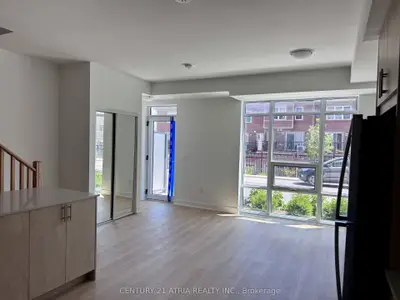 28 Alpine Symphony Path, Oshawa, On L1l 0w2