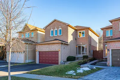 5 Knotty Pine Drive, Whitby, On L1r 2j6