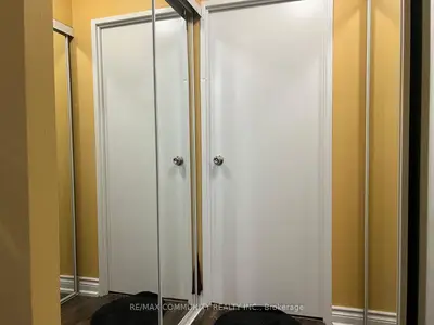 100 Wingarden Court 1008, Toronto, On M1b 2p4