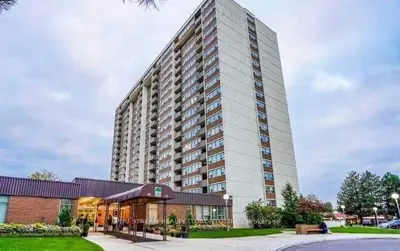 25 Silver Springs Boulevard 1204, Toronto, On M1v 1m9