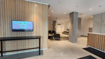 7439 Kingston Road 710, Toronto, On M1b 0g1