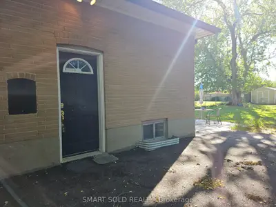711 Dunlop Street W # Basement, Whitby, On L1n 1v4
