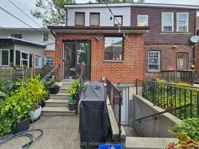 19 Keystone Avenue Lower Level, Toronto, On M4c 1g9