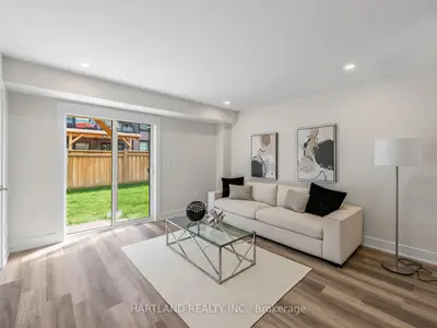 1695 Dersan Street 503, Pickering, On L1x 0s9