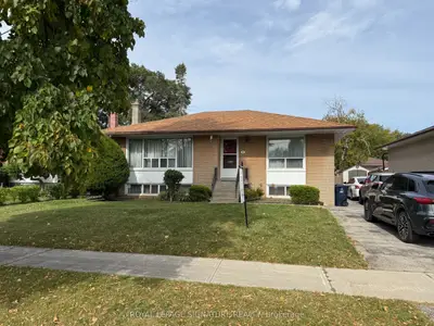 16 Hoshlega Drive, Toronto, On M1g 2x5