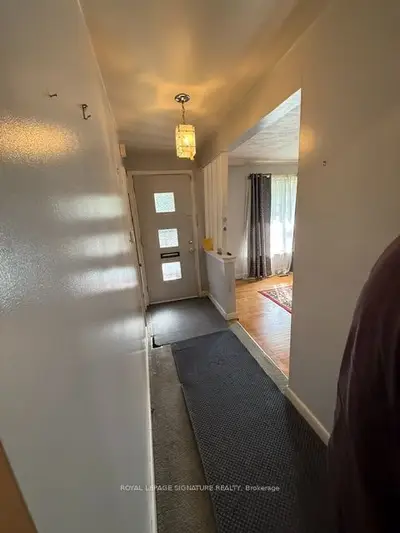 16 Hoshlega Drive, Toronto, On M1g 2x5