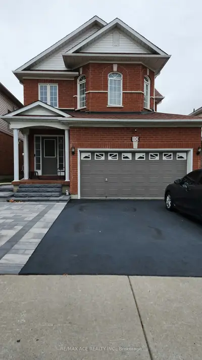 10 May Apple Terrace, Toronto, On M1e 5j8