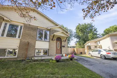 10 Fairbairn Court, Clarington, On L1c 4k9