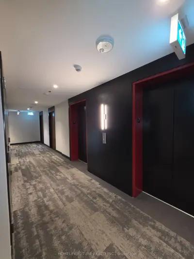 15 Baseball Place 724, Toronto, On M4m 0e6