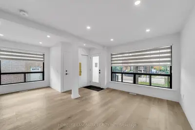 31a (main Floor) Laurel Avenue, Toronto, On M1k 3j3