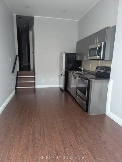 693 Pape Avenue Main, Toronto, On M4k 3s6