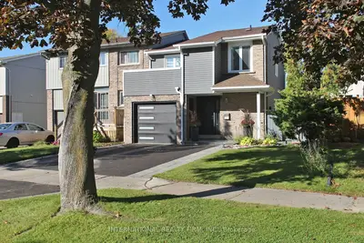 1876 Bicroft Court, Pickering, On L1v 3e9