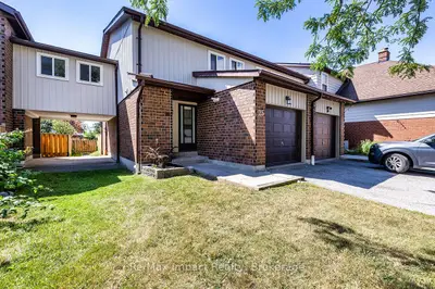 25 Tompkins Lane, Ajax, On L1s 3l7