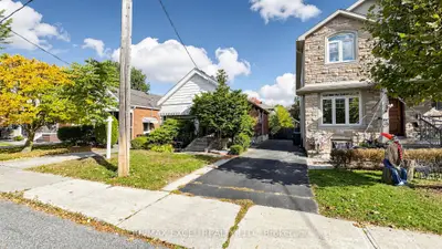 11 Hutton Avenue, Toronto, On M4c 3l2