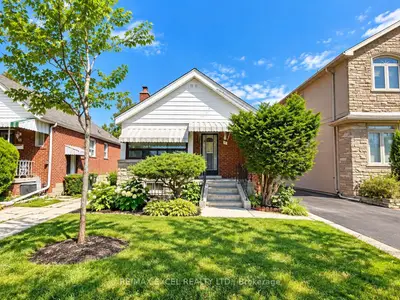 11 Hutton Avenue, Toronto, On M4c 3l2
