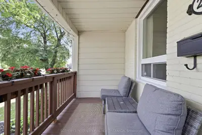 213 Oakcrest Avenue, Toronto, On M4c 1b8