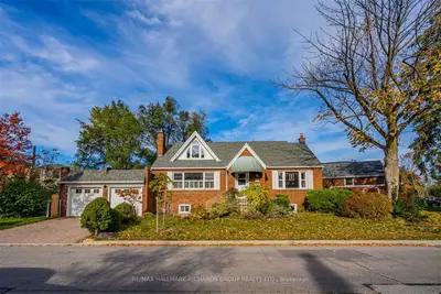 32 Briar Dale Boulevard, Toronto, On M1n 1z5