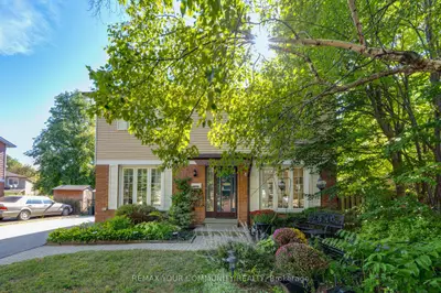 6 Standbridge Court, Toronto, On M1b 2s5