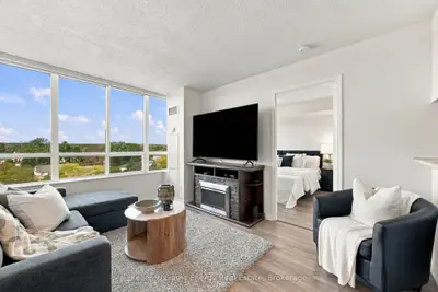 1200 The Esplanade N 705, Pickering, On L1v 6v3