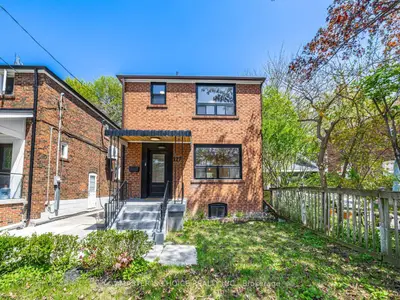127 Highfield Road, Toronto, On M4l 2t9