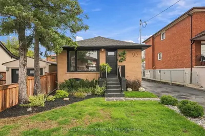 95 Laurel Avenue, Toronto, On M1k 3j8