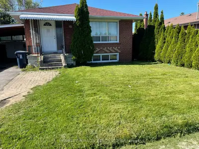 54 Medina Crescent, Toronto, On M1k 4b7