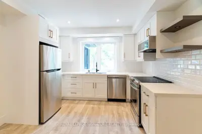 129 Kenilworth Avenue Main, Toronto, On M4l 3s7