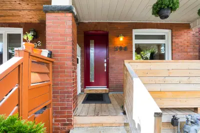 294 Gainsborough Road, Toronto, On M4l 3c6