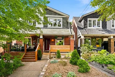 294 Gainsborough Road, Toronto, On M4l 3c6