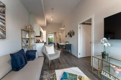 80 Bond Street E 1407, Oshawa, On L1g 0e6