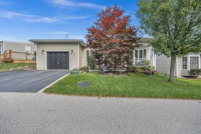 7 Eastbank Road, Clarington, On L1b 1b7