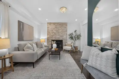 3 Trawley Crescent, Ajax, On L1s 5y7