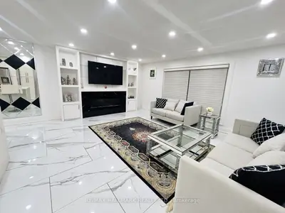 300 Tipperary Street, Oshawa, On L1j 6y1