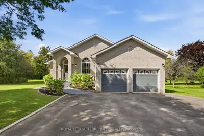 29 Ontoro Boulevard, Ajax, On L1z 1x6