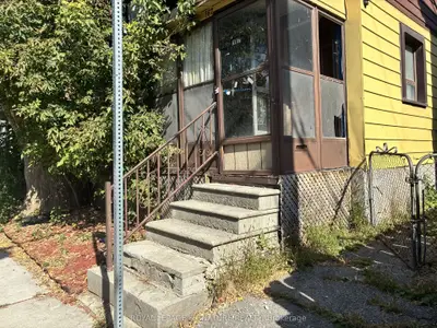 167 Craven Road, Toronto, On M4l 2z5