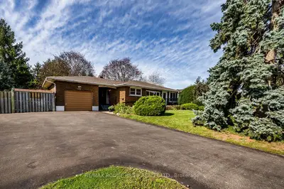 184 Garrard Road, Whitby, On L1n 3k6