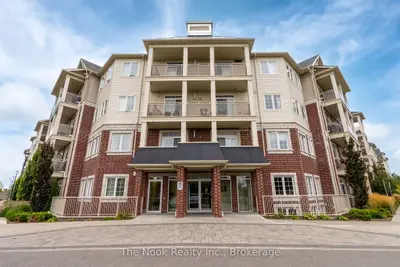 84 Aspen Springs Drive 420, Clarington, On L1c 0v3