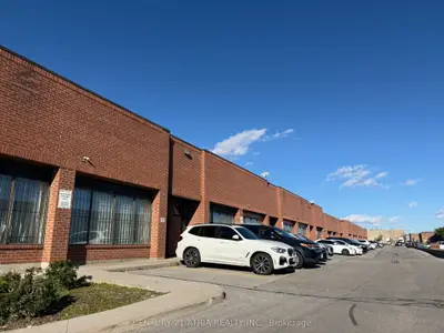 110 Dynamic Drive 59, Toronto, On M1v 5c7