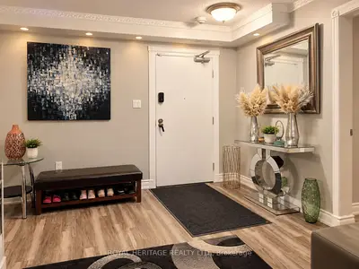 1210 Radom Street 302, Pickering, On L1w 2z3