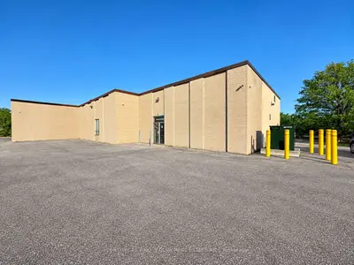 30 Emblem Court, Toronto, On M1s 1b1