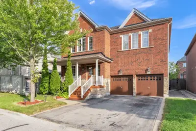16 Bicknell Court, Ajax, On L1t 0g3