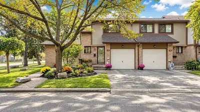 24 Fundy Bay Boulevard 26, Toronto, On M1w 3a4