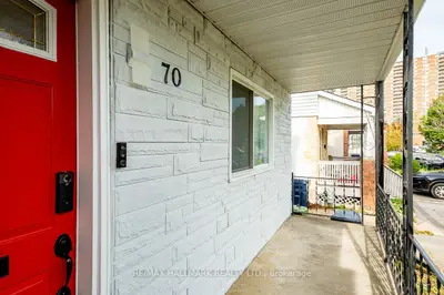 70 Madelaine Avenue, Toronto, On M1l 2x7