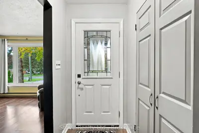 76 Waverley Road, Clarington, On L1c 1l1